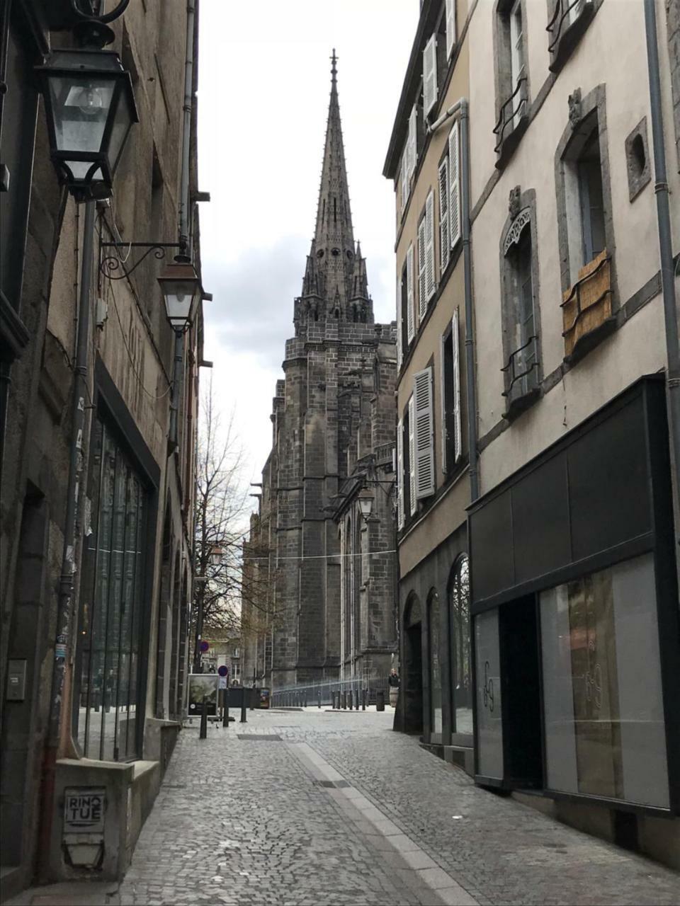 Esprit Cosy Sur Plateau Central Clermont-Ferrand Bagian luar foto